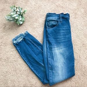 🔅SALE🔅Frayed Hem Skinny Jeans